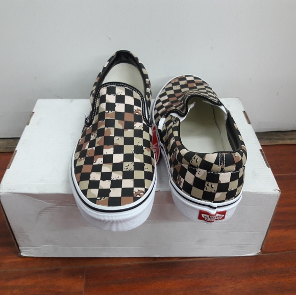 Vans - Picture 3 of 3